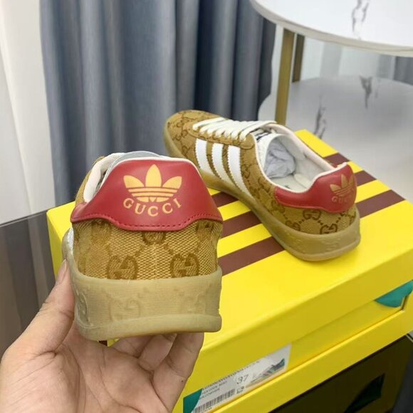 Adidas x Gucci Gazelle Sneaker Tan Monogram Wom - Picture 2 of 9